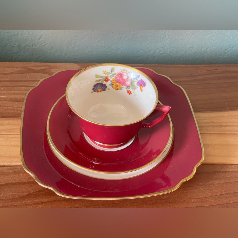 Syracuse China OPCO Old Ivory Set Of 3 Maroon & Gold Rim Flowers